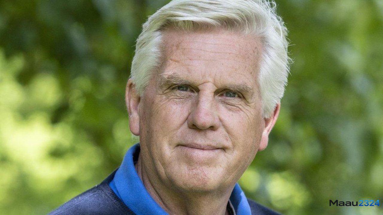 Steve Rider